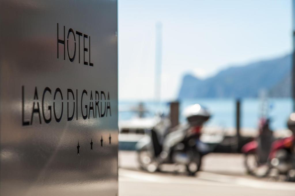 Hotel Lago Di Garda Nago Exterior foto